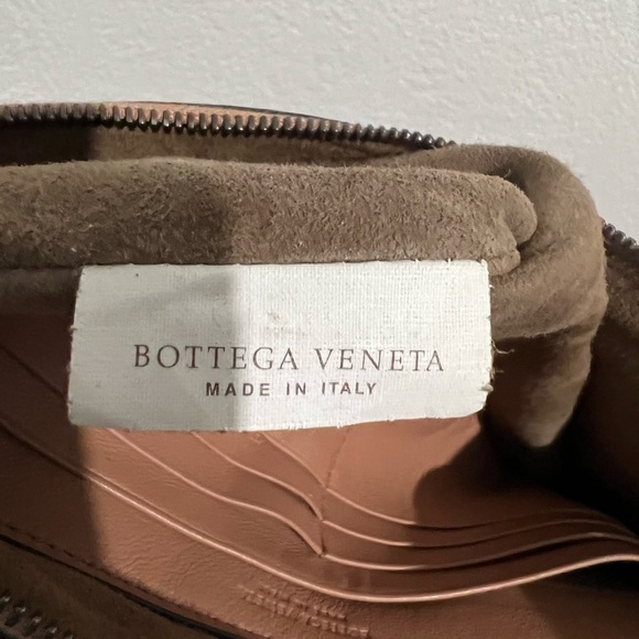 Bottega Veneta Snake Embossed Leather Crossbody - Picture 5 of 9